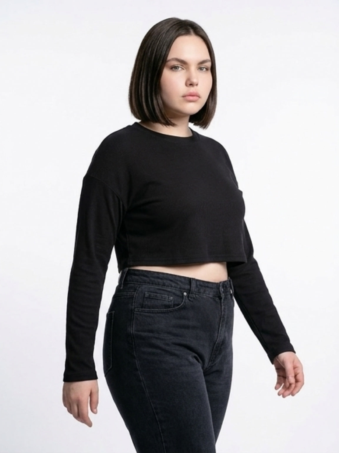 Black Cropped Long Sleeve Top – Casual Modern Style