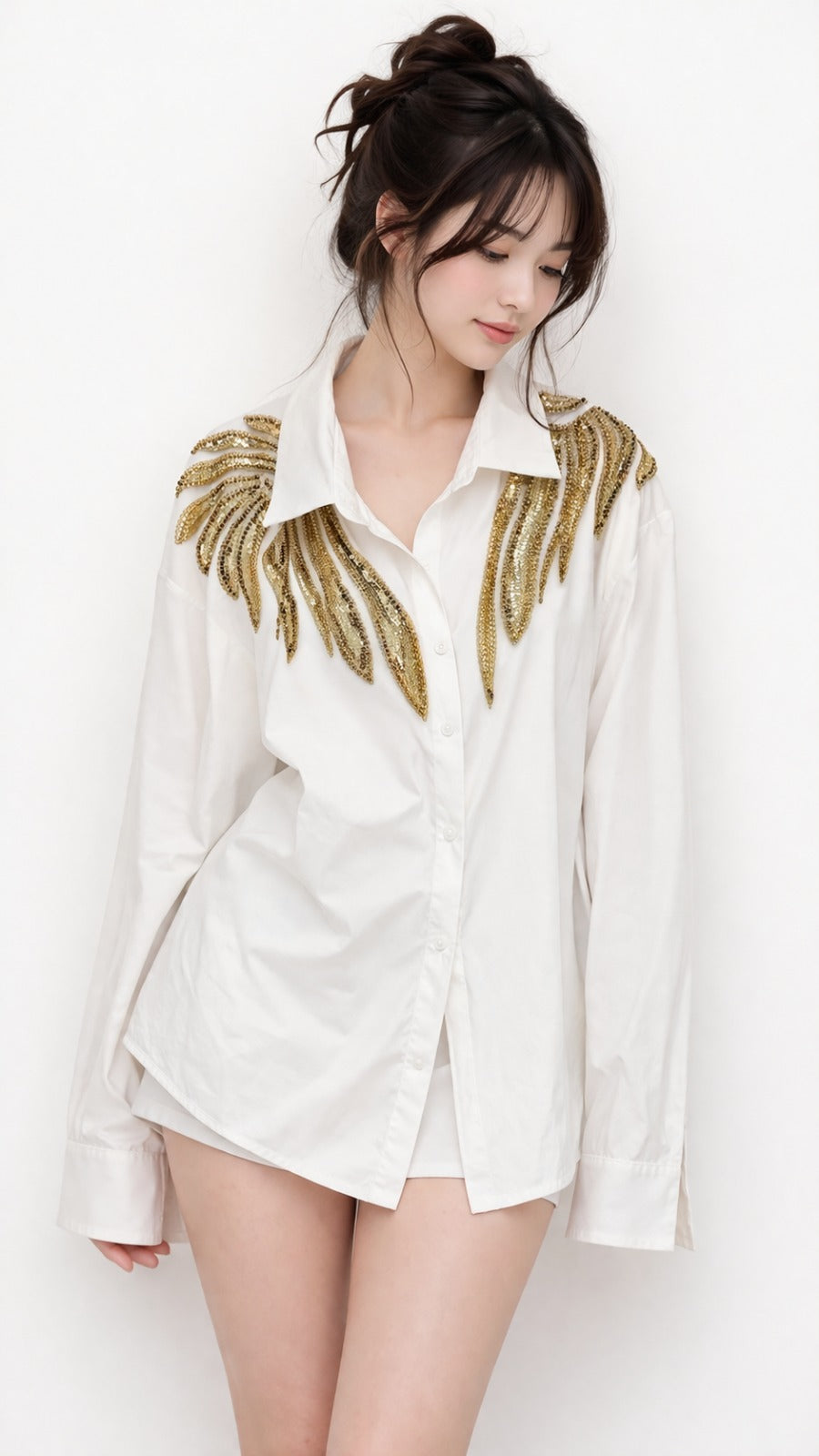 White Statement chemise– Gold Detail Elegant Style